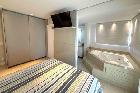 Apartamento à venda com 220m², 3 quartos e 4 vagas