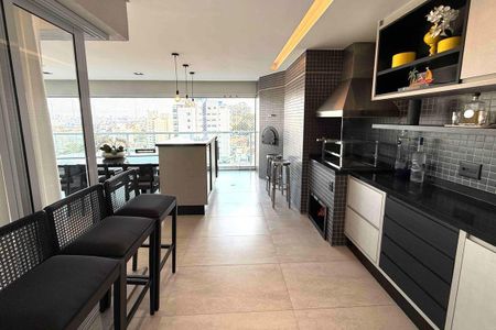 Apartamento à venda com 220m², 3 quartos e 4 vagas