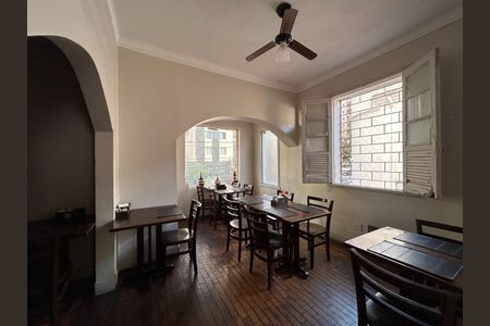 Casa à venda com 3 quartos, 199m² em Lourdes, Belo Horizonte