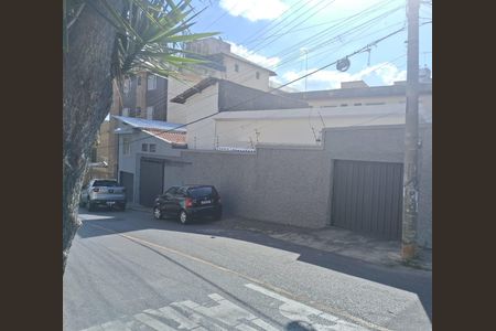 Casa para alugar com 6 quartos, 400m² em Prado, Belo Horizonte