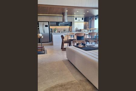 Apartamento à venda com 3 quartos, 175m² em Vila Nova Conceição, São Paulo