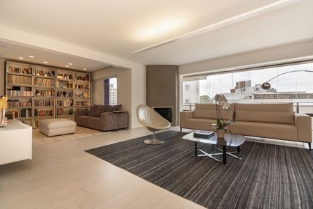 Apartamento à venda com 4 quartos, 209m² em Vila Nova Conceição, São Paulo
