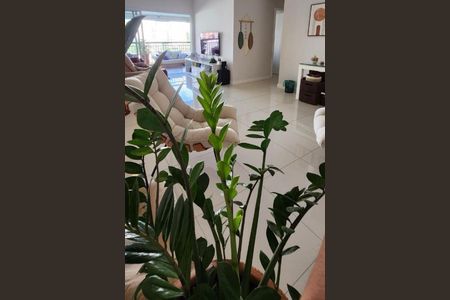 Apartamento à venda com 133m², 4 quartos e 3 vagas