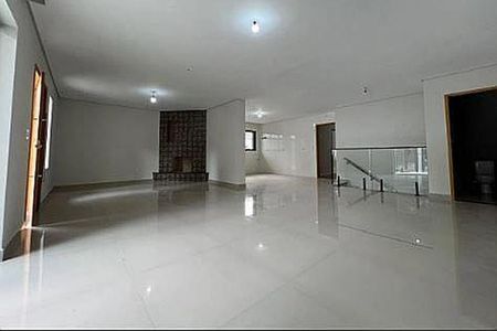 Casa à venda com 3 quartos, 395m² em Vila Albertina, São Paulo