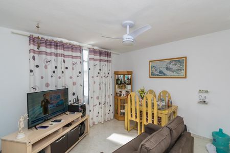 Sala de apartamento à venda com 2 quartos, 60m² em Olaria, Rio de Janeiro