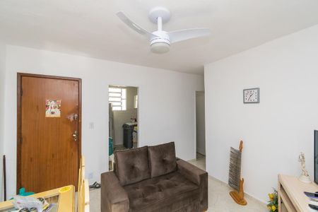 Sala de apartamento à venda com 2 quartos, 60m² em Olaria, Rio de Janeiro
