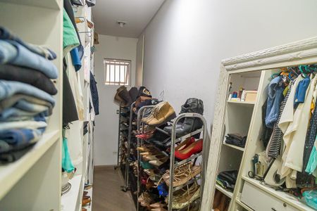 Casa para alugar com 250m², 3 quartos e 4 vagasCloset