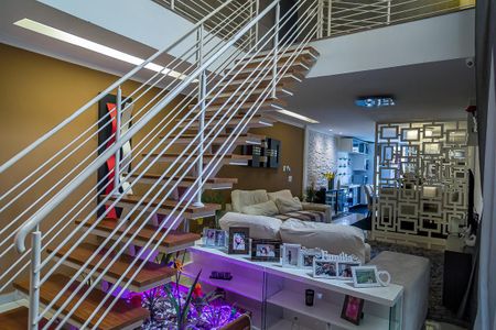 Casa para alugar com 250m², 3 quartos e 4 vagasSala