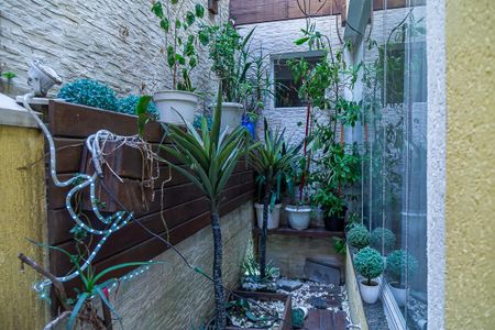 Casa para alugar com 250m², 3 quartos e 4 vagasSala- Jardim