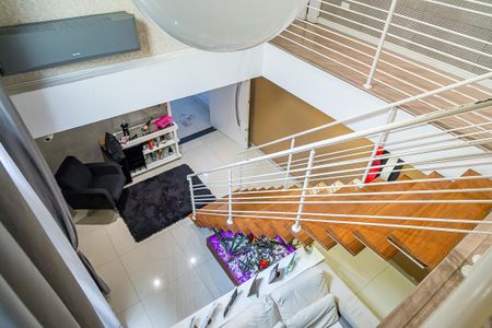 Casa para alugar com 250m², 3 quartos e 4 vagasEscada