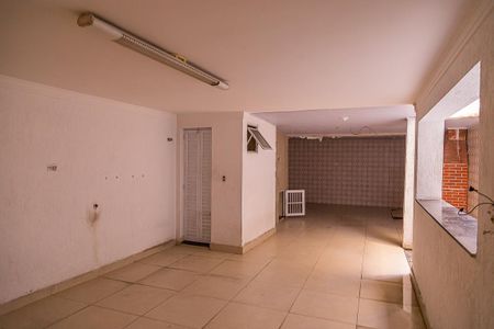 Casa para alugar com 250m², 3 quartos e 4 vagasEspaço Goumert