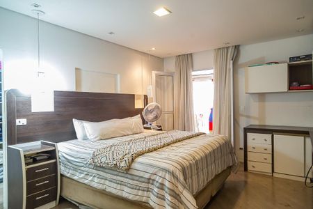 Casa para alugar com 250m², 3 quartos e 4 vagasSuíte