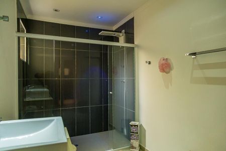 Casa para alugar com 250m², 3 quartos e 4 vagasBanheiro da Suíte