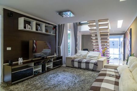 Casa para alugar com 250m², 3 quartos e 4 vagasSala