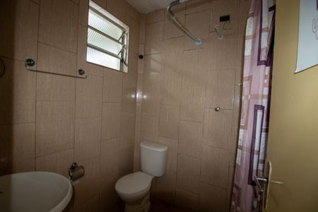 Banheiro de casa para alugar com 1 quarto, 40m² em Butantã, São Paulo