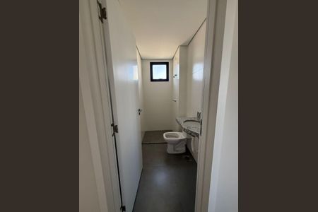 Apartamento à venda com 103m², 2 quartos e 2 vagas Apartamento à venda com 103m², 2 quartos e 2 vagasBanheiro da Suíte