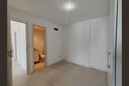 Apartamento à venda com 75m², 2 quartos e 1 vagaSuíte