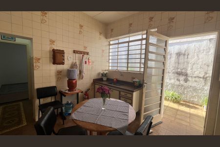 Casa à venda com 80m², 2 quartos e 1 vaga Casa à venda com 80m², 2 quartos e 1 vagaCozinha