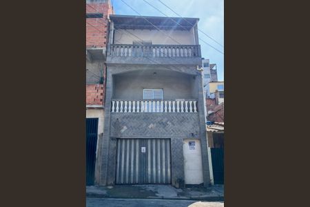 Casa para alugar com 120m², 2 quartos e 1 vagaFachada