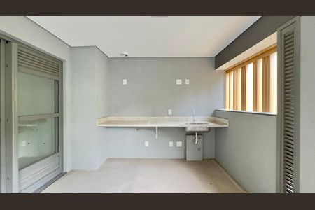 Apartamento à venda com 277m², 4 quartos e 4 vagasVaranda