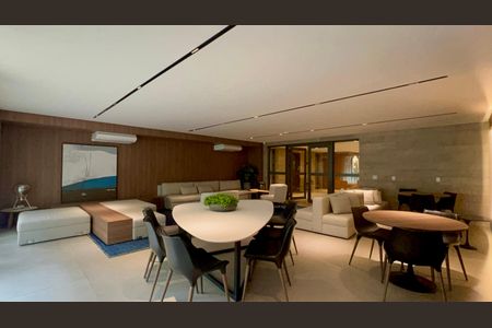 Apartamento à venda com 277m², 4 quartos e 4 vagasÁrea comum