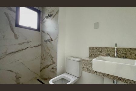 Apartamento à venda com 277m², 4 quartos e 4 vagasBanheiro da Suíte 1