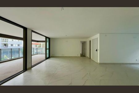 Apartamento à venda com 277m², 4 quartos e 4 vagasSala