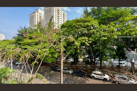 Apartamento à venda com 277m², 4 quartos e 4 vagasVaranda