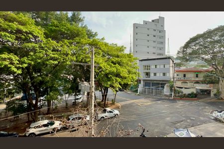 Apartamento à venda com 277m², 4 quartos e 4 vagasVaranda