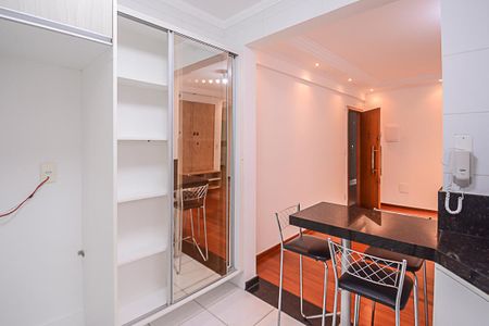 Apartamento à venda com 87m², 2 quartos e 2 vagasCozinha