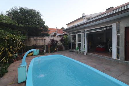 Casa à venda com 210m², 4 quartos e 1 vagaÁrea comum