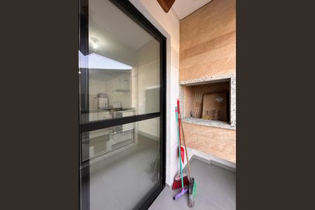 Apartamento para alugar com 65m², 2 quartos e 1 vagaVaranda