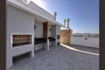 Apartamento para alugar com 65m², 2 quartos e 1 vagaÁrea comum - Churrasqueira