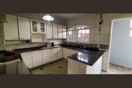 Casa para alugar com 85m², 2 quartos e 1 vaga Casa para alugar com 85m², 2 quartos e 1 vagaCozinha