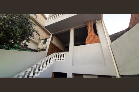 Casa para alugar com 85m², 2 quartos e 1 vaga Casa para alugar com 85m², 2 quartos e 1 vagaQuintal