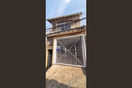 Casa para alugar com 85m², 2 quartos e 1 vaga Casa para alugar com 85m², 2 quartos e 1 vagaFachada