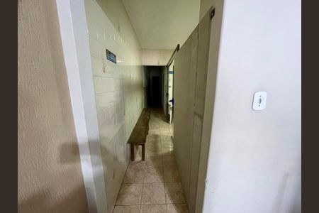 Casa à venda com 174m², 3 quartos e 2 vagasCorredor