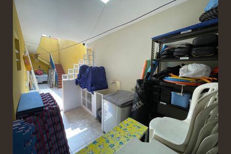 Casa à venda com 174m², 3 quartos e 2 vagasCozinha