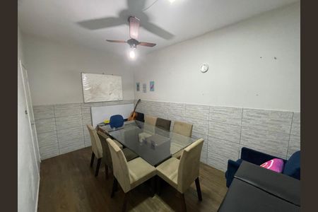 Casa à venda com 174m², 3 quartos e 2 vagasQuarto 3