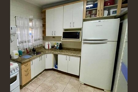 Casa à venda com 174m², 3 quartos e 2 vagasCozinha