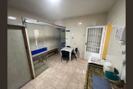 Casa à venda com 174m², 3 quartos e 2 vagasCozinha