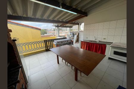 Casa à venda com 174m², 3 quartos e 2 vagasChurrasqueira