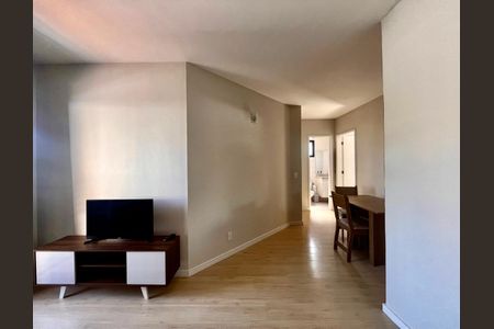 Sala de apartamento à venda com 1 quarto, 55m² em Cambuí, Campinas
