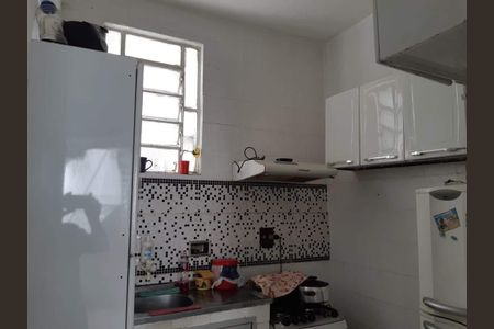 Casa à venda com 55m², 2 quartos e sem vaga