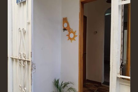 Casa à venda com 55m², 2 quartos e sem vaga