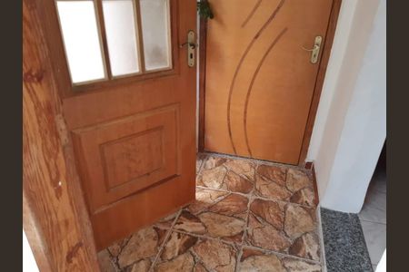Casa à venda com 55m², 2 quartos e sem vaga