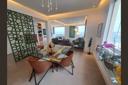 Apartamento à venda com 165m², 3 quartos e 1 vaga
