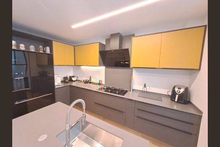 Apartamento à venda com 165m², 3 quartos e 1 vaga