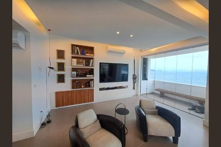 Apartamento à venda com 165m², 3 quartos e 1 vaga