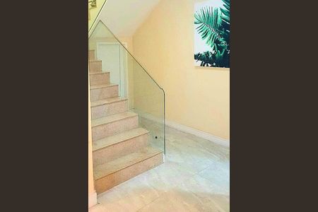 Casa à venda com 340m², 4 quartos e 2 vagas